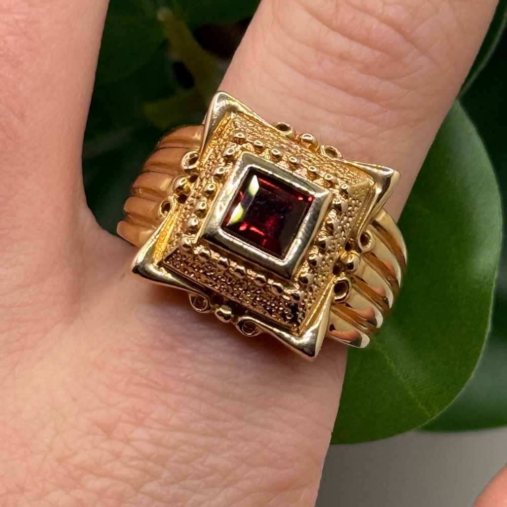 Vintage Ross-Simmons Gold over Sterling Silver 925 Vermeil Garnet Stone Ring